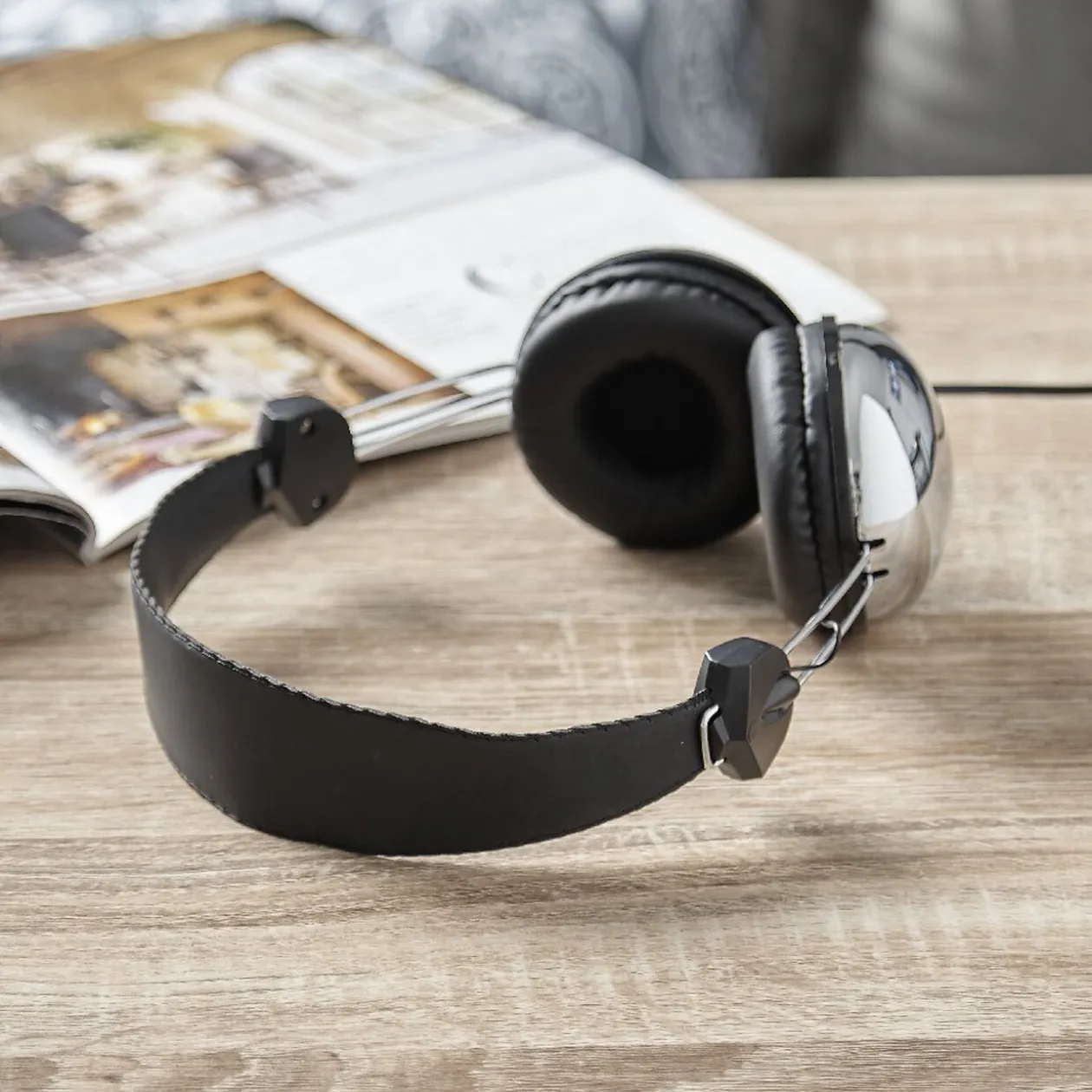 Casque audio noir et gris Homday