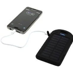 Chargeur solaire universel