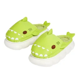Chaussons requin mixtes verts - pointure 36 à 45