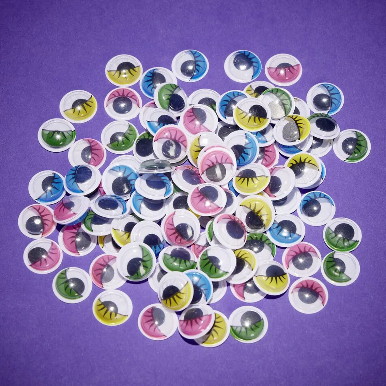 oeil collant et mobile x100 pour atelier créatif