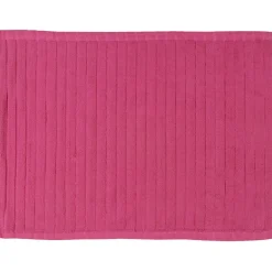 Tapis de salle de bain rose