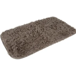 Tapis effet fourrure taupe