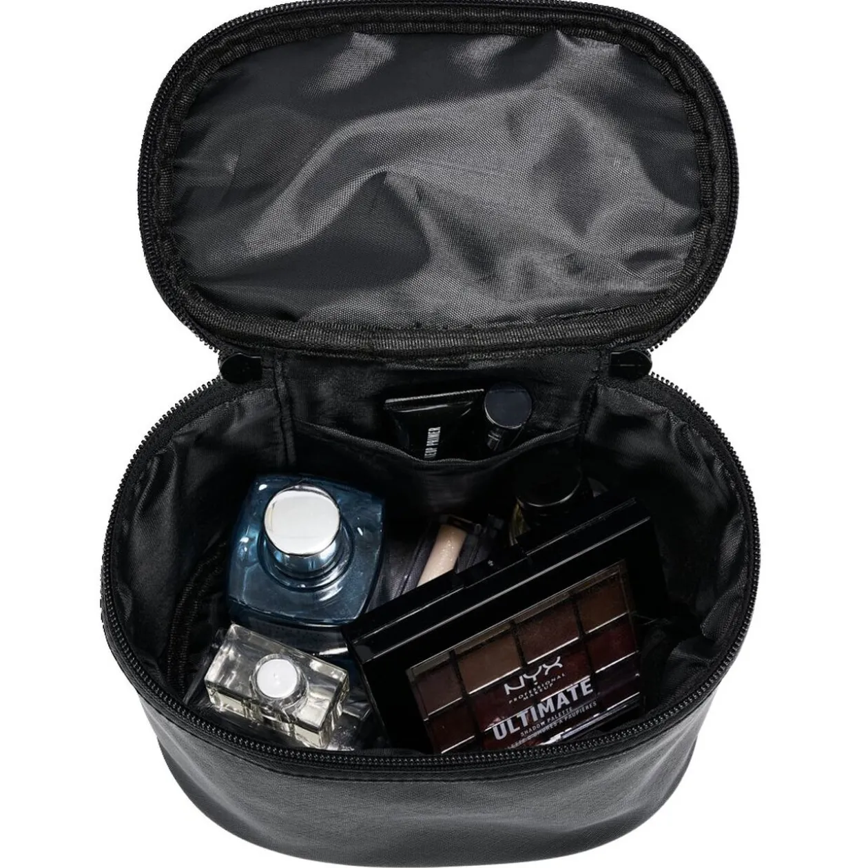 Trousse de toilette noire à pompons 17x12xH14cm